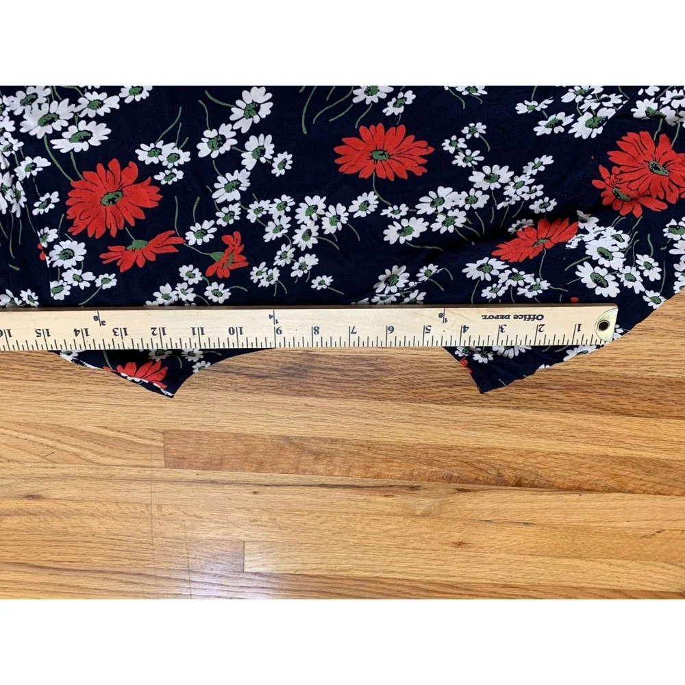 Madewell Women's XS Navy Blue Red Floral Tie V-Neck Short Sleeve Blouse Top